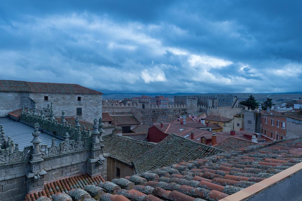 Palacio Valderrabanos Avila Exterior photo